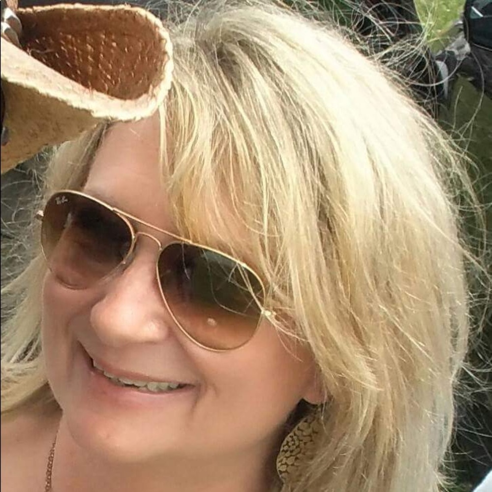 Meet your Posher, Ttina